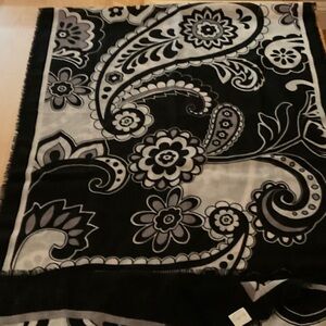 Vera Bradley Black and Gray Paisley Scarf